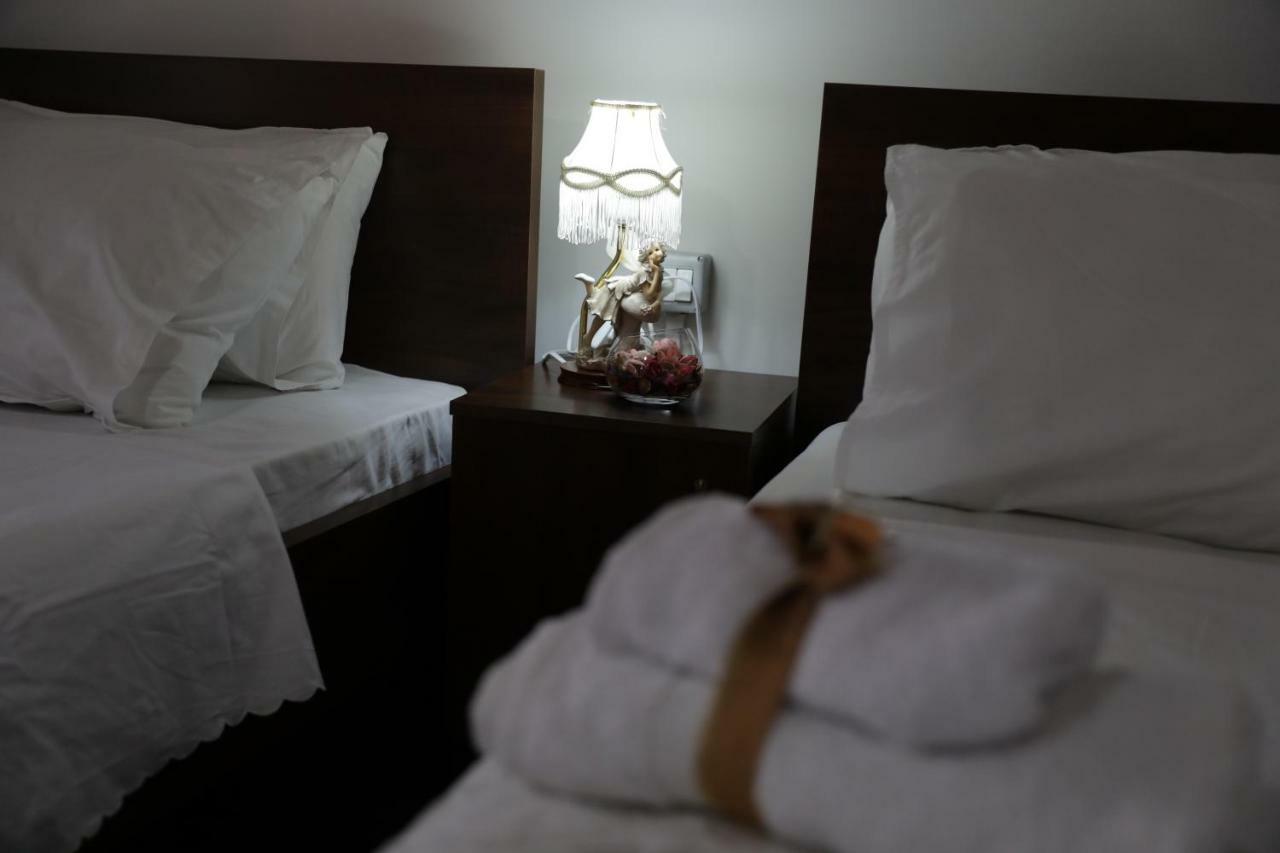 Guest House Mikel Berat Dış mekan fotoğraf
